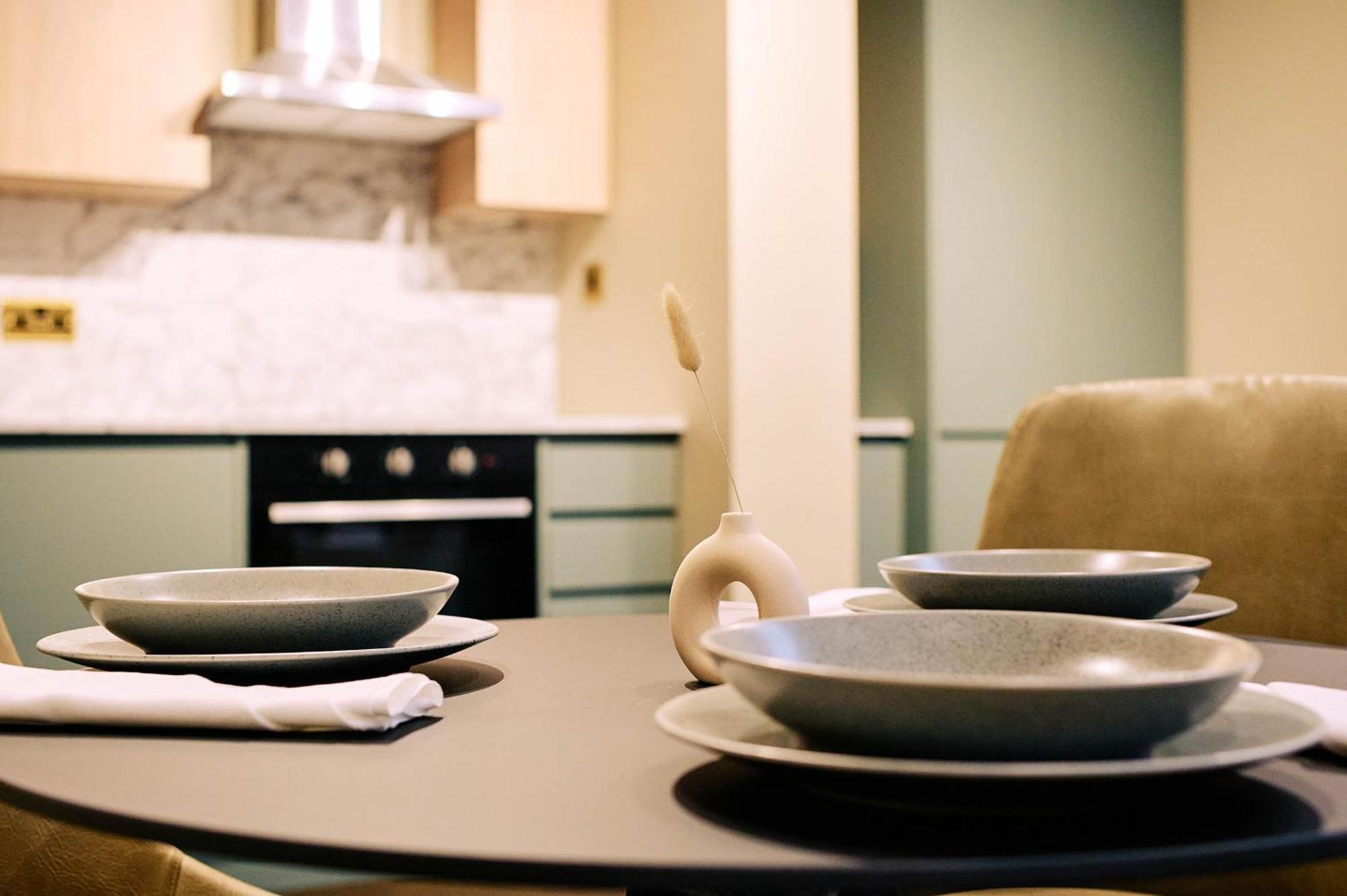 Nest Serviced Apartments Bedford Exteriör bild
